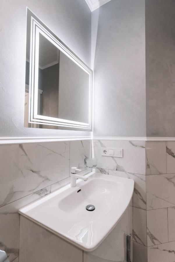 Royal Tower Vip Smart Apartments 1 Kijów Zewnętrze zdjęcie